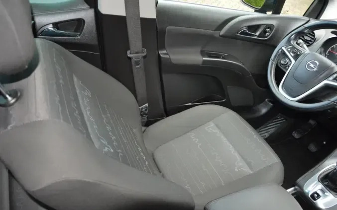 Opel Meriva cena 26600 przebieg: 131000, rok produkcji 2011 z Trzciel małe 704
